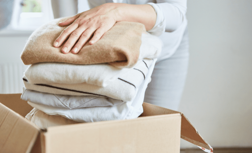 A-Guide-To-Pack-Clothes-When-Moving-House